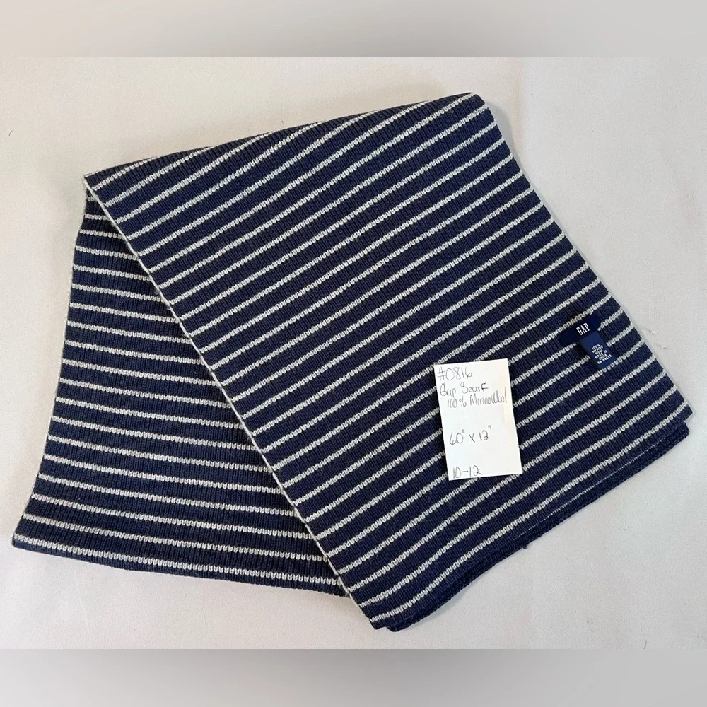 Comfy‎ Gap Knit  Scarf Navy/White Striped RN54023
